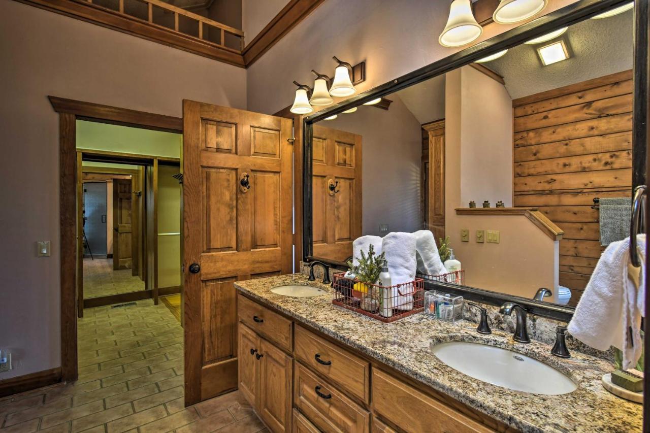 Hilltop Hot Springs Log Cabin With Hot Tub And Grill! Exterior photo